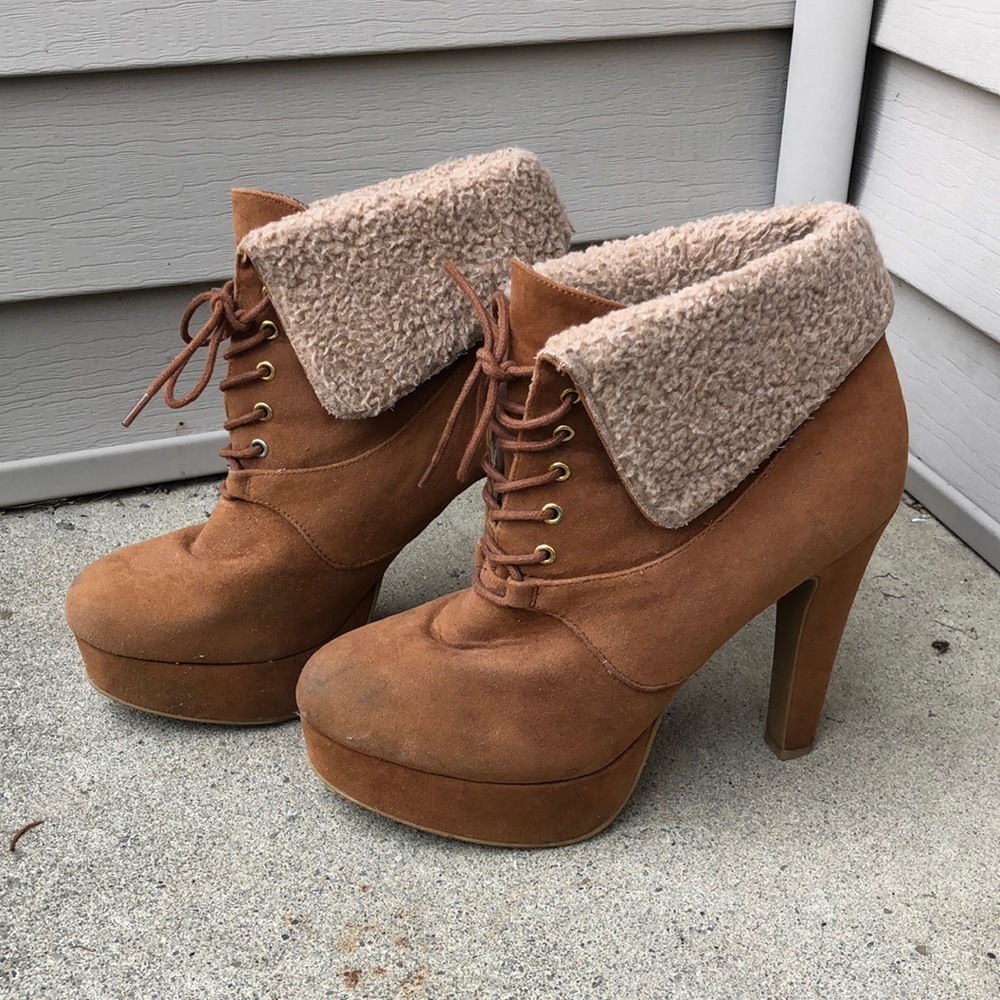 Rue21 Tan Winter 4-inch Booty Heels // 8.5